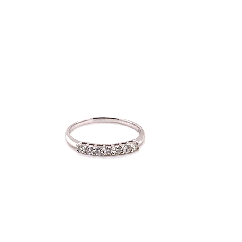 18k white gold diamond band ring