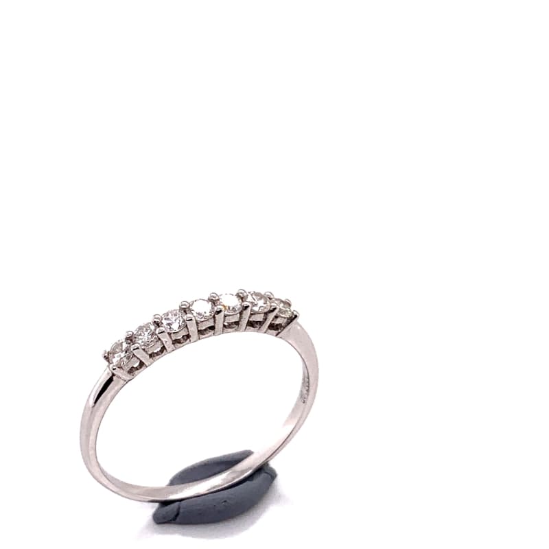 18k white gold diamond band ring